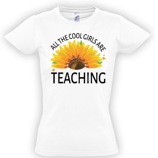 Стильная футболка с надписью All cool girls are teaching